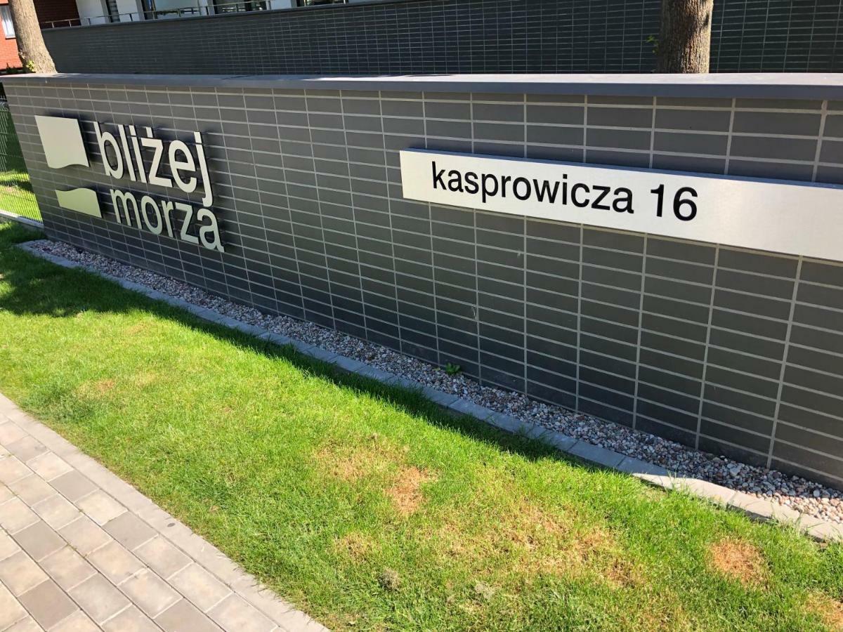 Blue Park Apartament Blizej Morza Kasprowicza Колобжег Экстерьер фото